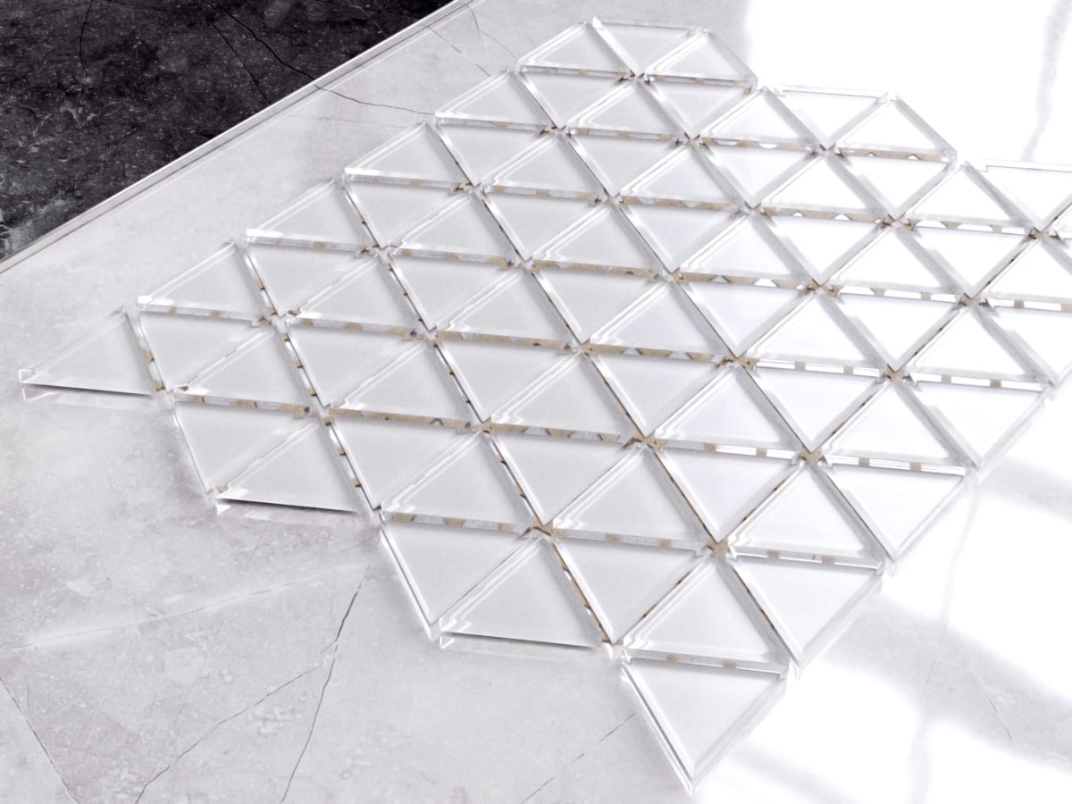 MOZAIKA SZKLANA TRIANGLE BLANKET BIAŁA WHITE – dekoracyjne do wnętrz – Szklane Mozaiki