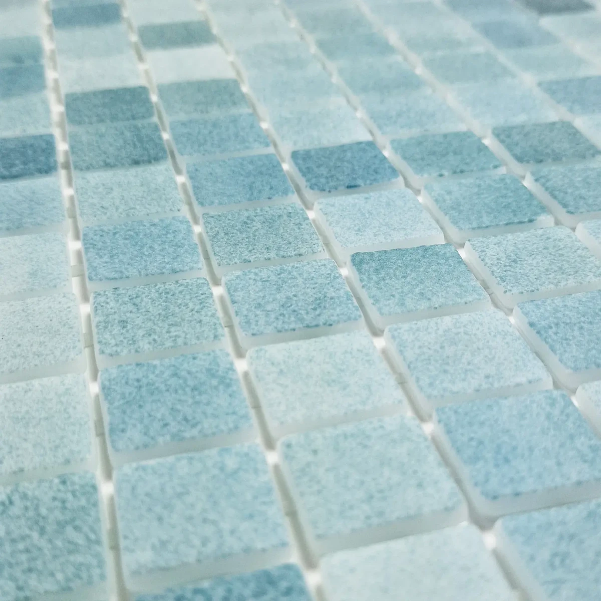 MOZAIKA BASENOWA TOGAMA NIEBLA VERDE SILK MAT – dekoracyjne do wnętrz – Szklane Mozaiki