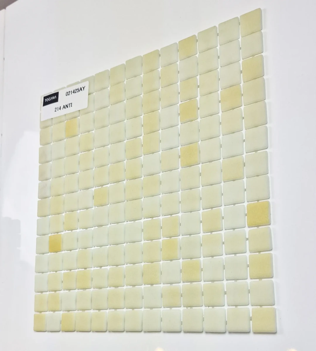 MOZAIKA BASENOWA TOGAMA NIEBLA BEIGE SILK MAT – dekoracyjne do wnętrz – Szklane Mozaiki