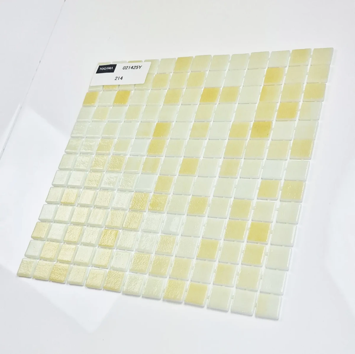 MOZAIKA BASENOWA TOGAMA NIEBLA BEIGE TEKSTURA POŁYSK – dekoracyjne do wnętrz – Szklane Mozaiki