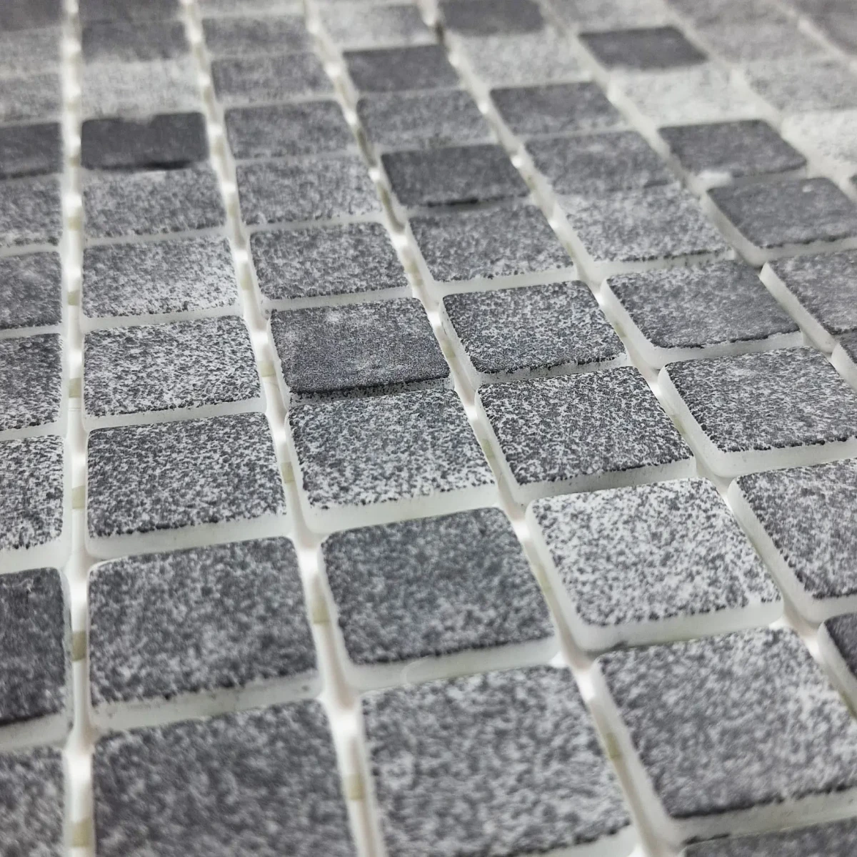 MOZAIKA BASENOWA TOGAMA NIEBLA NEGRO SILK MAT – dekoracyjne do wnętrz – Szklane Mozaiki