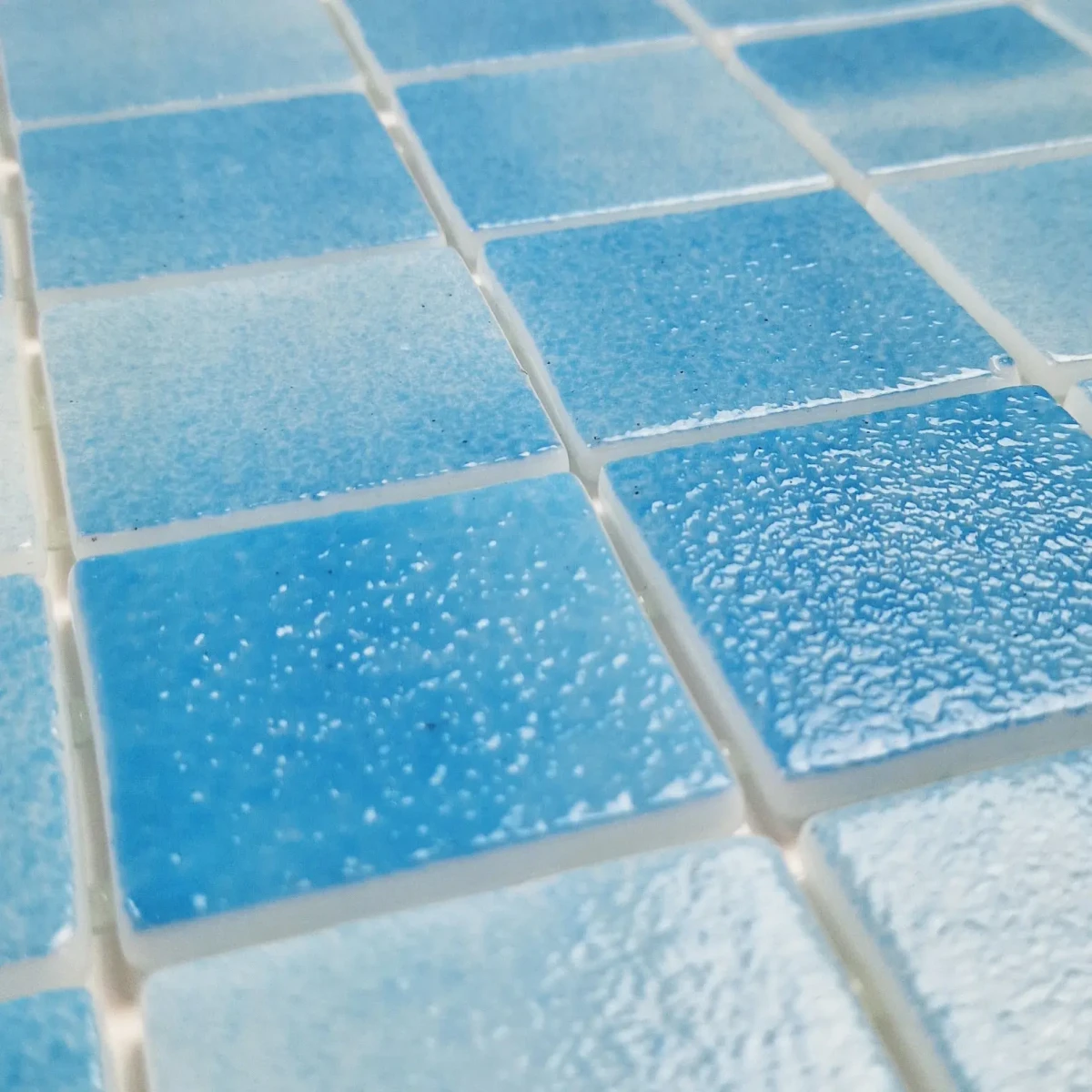 MOZAIKA BASENOWA TOGAMA 5x5 NIEBLA PISCINA TEKSTURA POŁYSK – dekoracyjne do wnętrz – Szklane Mozaiki