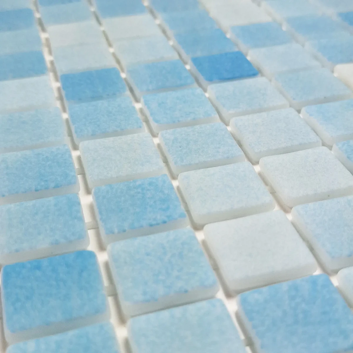 MOZAIKA BASENOWA TOGAMA NIEBLA PISCINA SILK MAT – dekoracyjne do wnętrz – Szklane Mozaiki