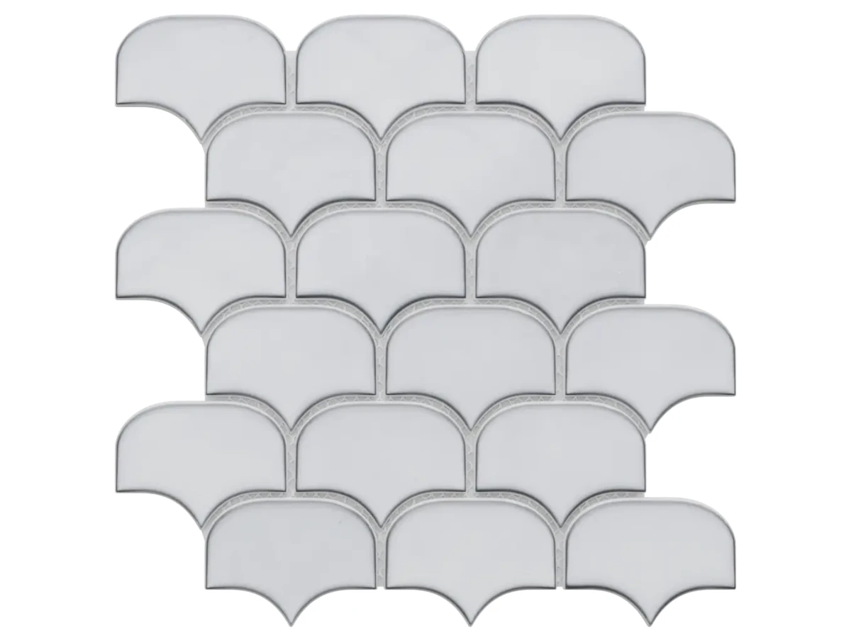 MOZAIKA SZKLANA DRAGON SCALE LIGHT GREY  – dekoracyjne do wnętrz – Szklane Mozaiki