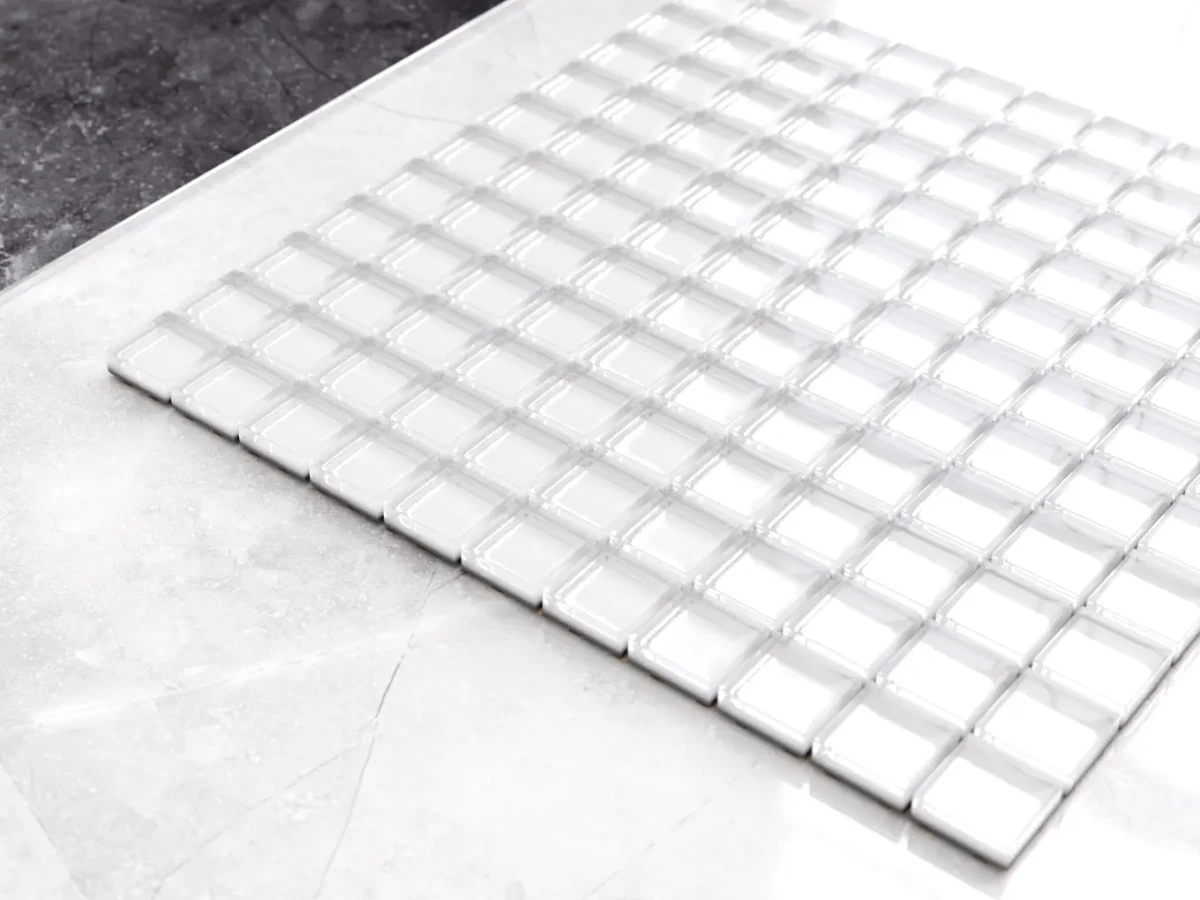 MOZAIKA SZKLANA BIAŁA PERŁA WHITE PEARL 30x30cm 8mm – dekoracyjne do wnętrz – Szklane Mozaiki