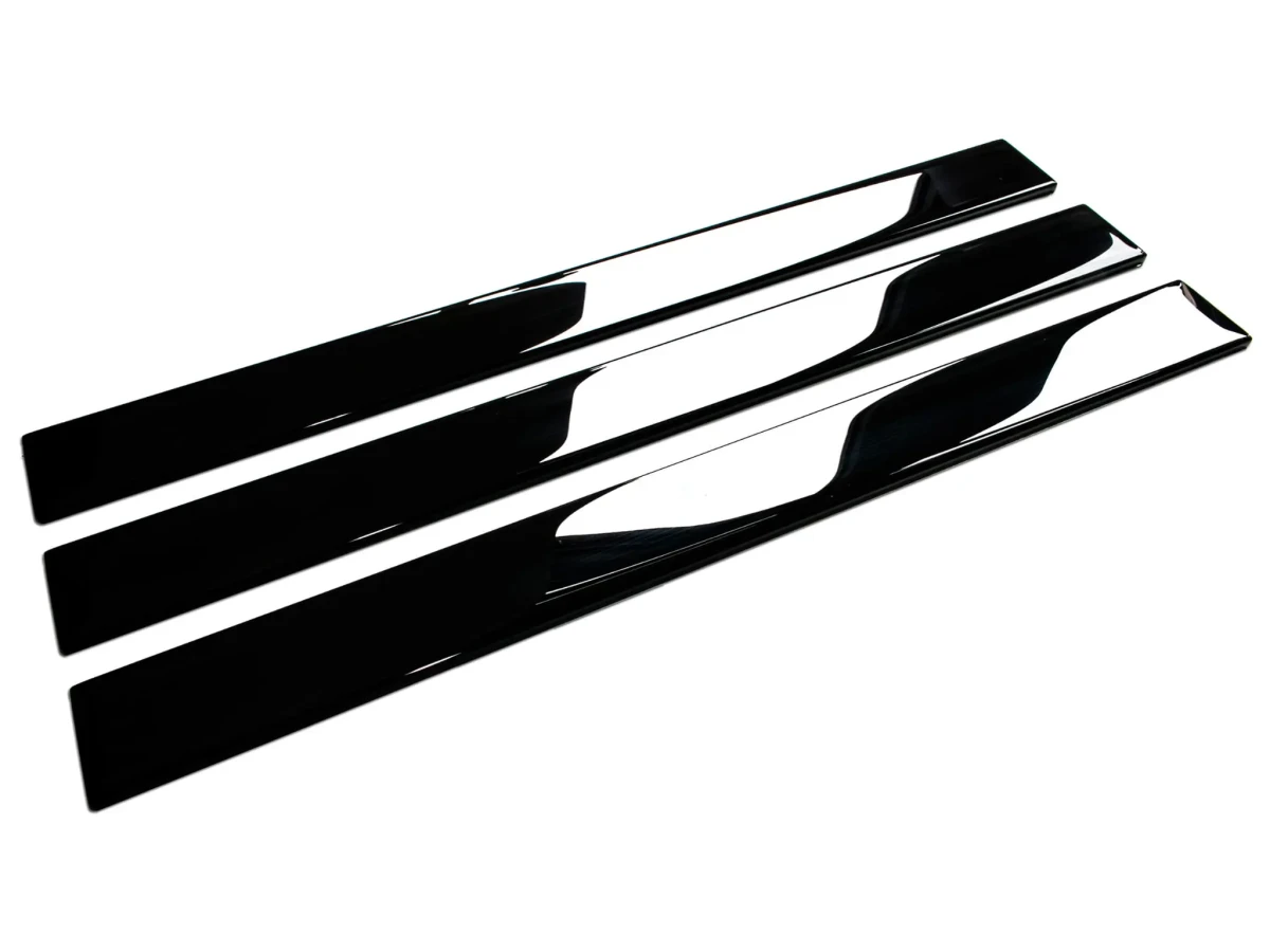 LISTWA SZKLANA CZARNA  4.5 X 59.8 cm – dekoracyjne do wnętrz – Szklane Mozaiki