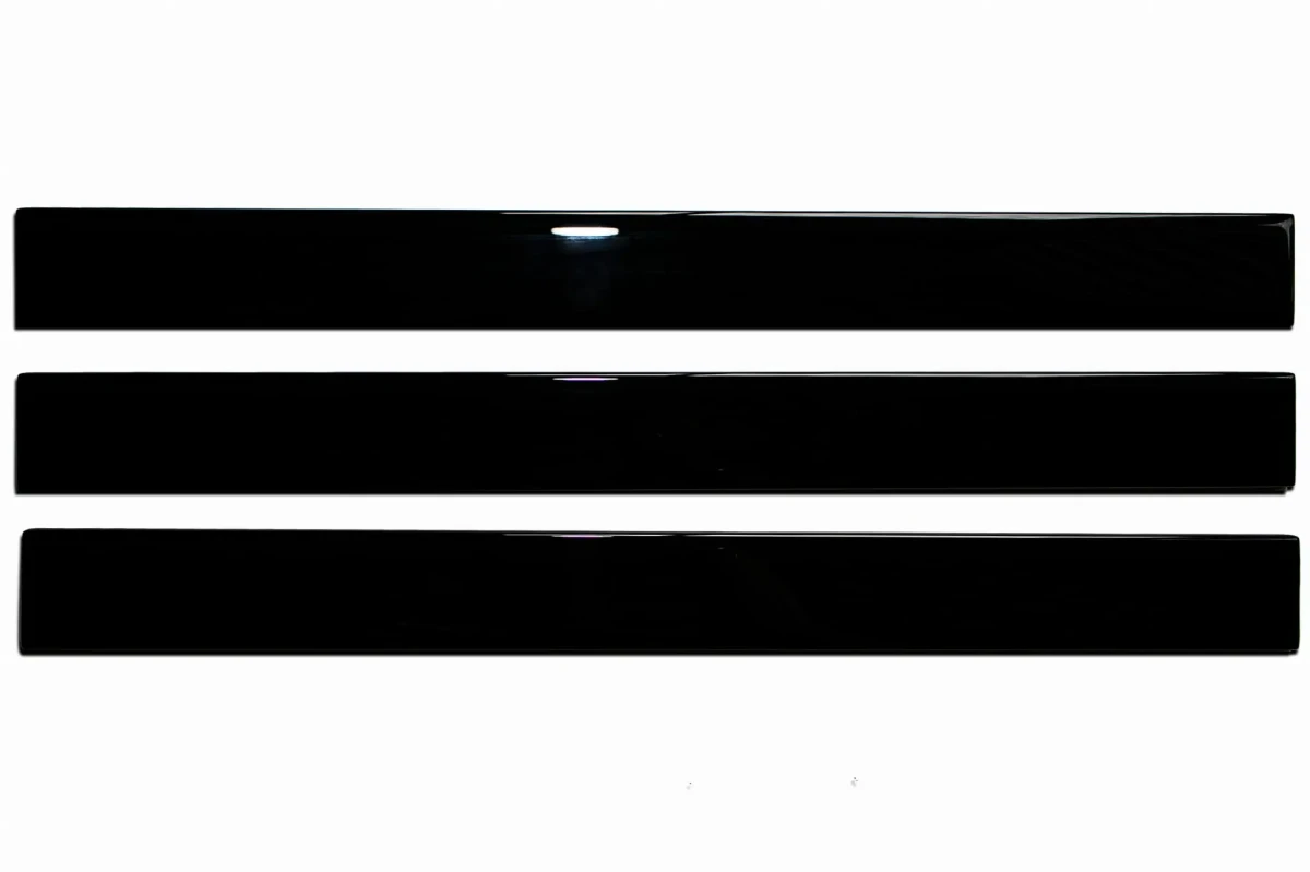 LISTWA SZKLANA CZARNA  4.5 X 59.8 cm – dekoracyjne do wnętrz – Szklane Mozaiki