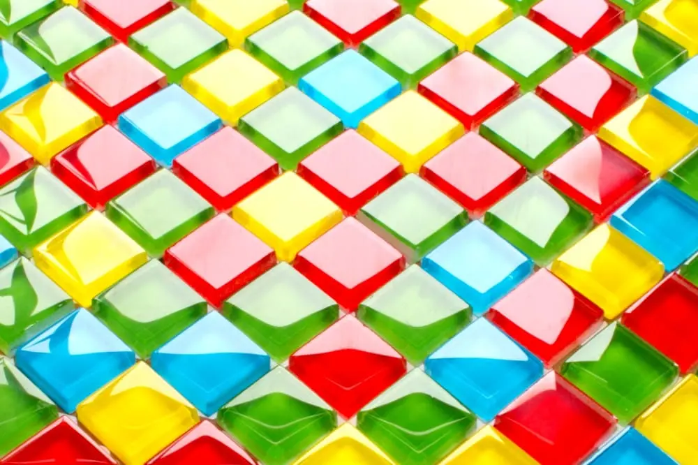MOZAIKA SZKLANA LEGO CZERWONA NIEBIESKA ŻÓŁTA ZIELONA 30x30cm 8mm – dekoracyjne do wnętrz – Szklane Mozaiki