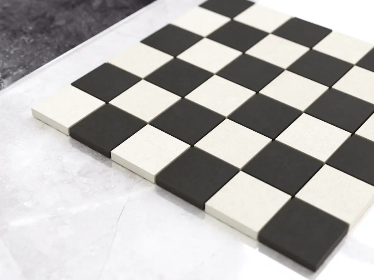MOZAIKA GRESOWA DOBLO BIANCO NERO SZACHOWNICA kostka 4,8cm – dekoracyjne do wnętrz – Szklane Mozaiki