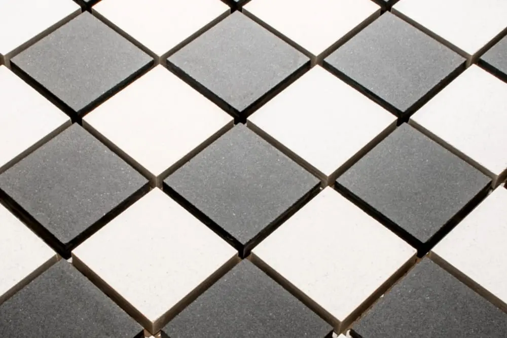 MOZAIKA GRESOWA DOBLO BIANCO NERO SZACHOWNICA kostka 4,8cm – dekoracyjne do wnętrz – Szklane Mozaiki