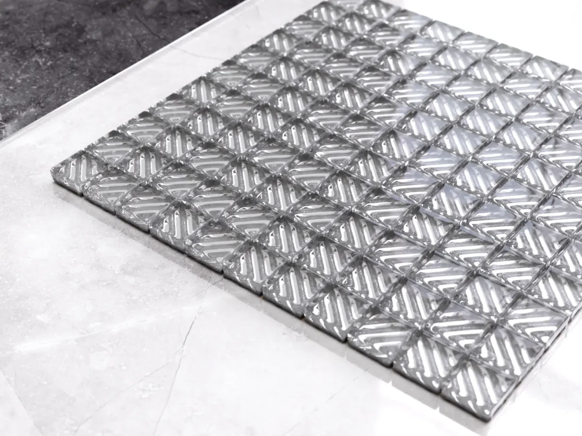 MOZAIKA SZKLANA SREBRNA SILVER RIVA  30x30cm 8mm – dekoracyjne do wnętrz – Szklane Mozaiki