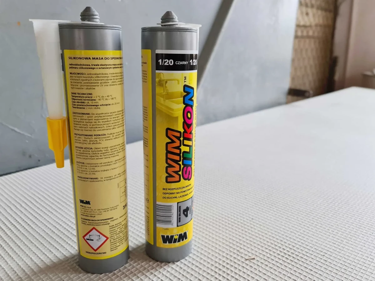 SILIKON SANITARNY UNIWERSALNY 310ml – dekoracyjne do wnętrz – Szklane Mozaiki