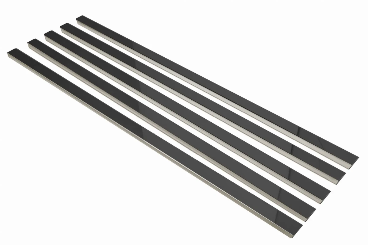 LISTWA METALOWA CERAMICZNA STEEL NERO POŁYSK – dekoracyjne do wnętrz – Szklane Mozaiki