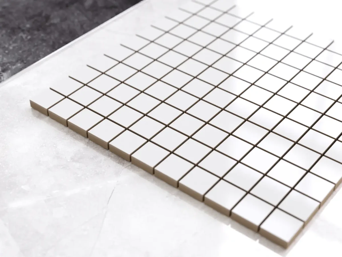 MOZAIKA CERAMICZNA BIAŁA SUPER  WHITE POŁYSK KOSTKA 2.5 30x30cm – dekoracyjne do wnętrz – Szklane Mozaiki
