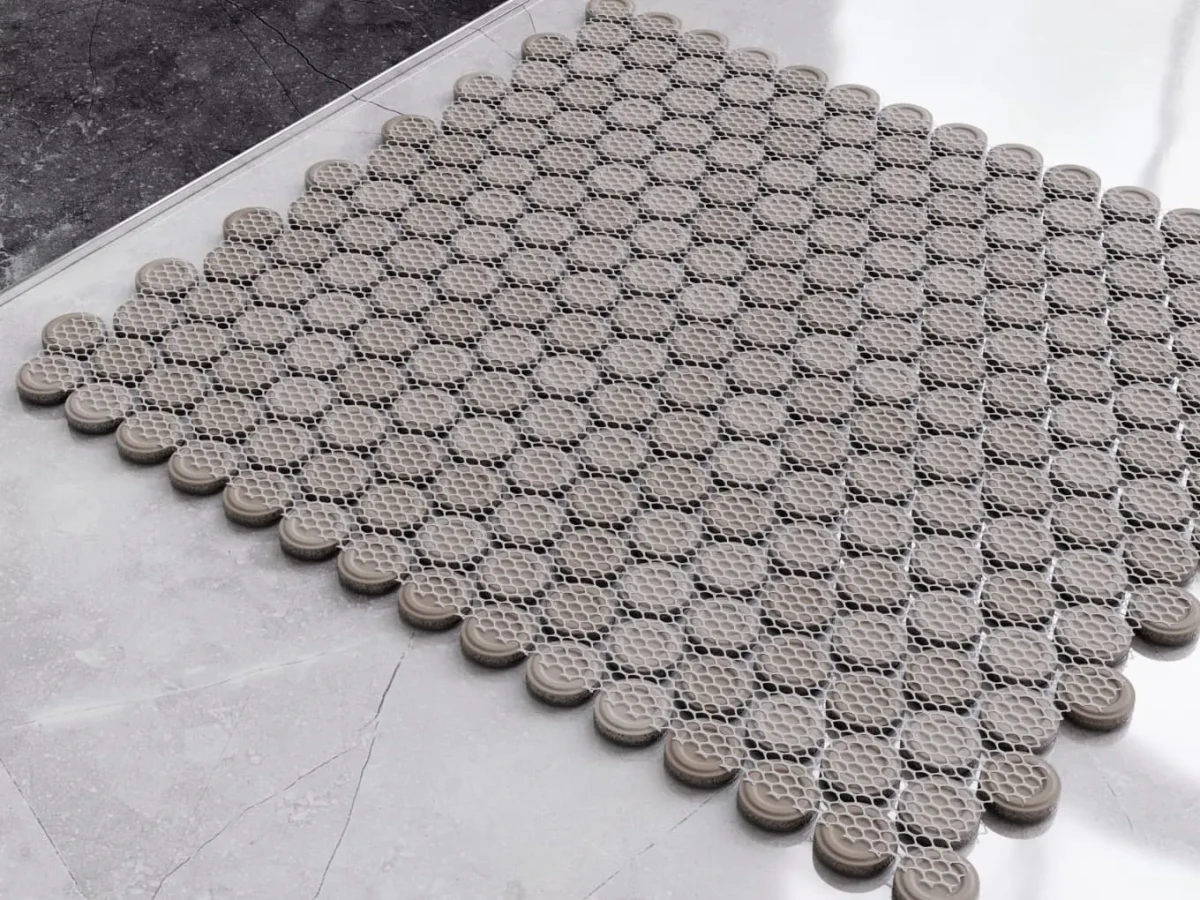 Mozaika ceramiczna Penny Dots czarna matowa satyna - szklanemozaiki.pl