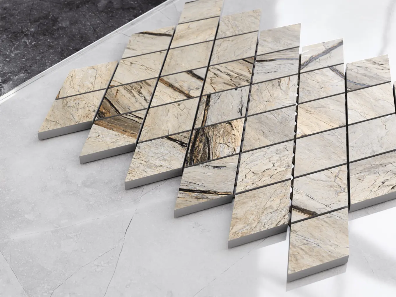 Karo Beige Marble – detal marmurowej struktury i układu karo